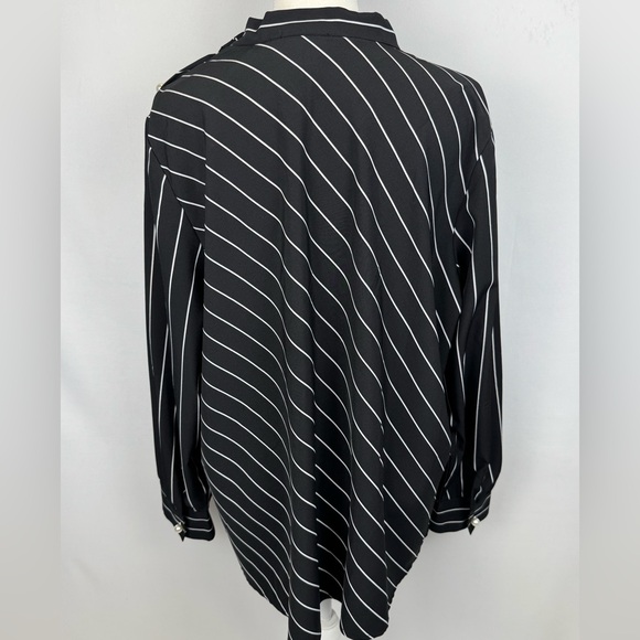 Eloquii Tunic Blouse Black & White Diagonal Stripes Pearl Button Details Size 20 - Picture 4 of 8